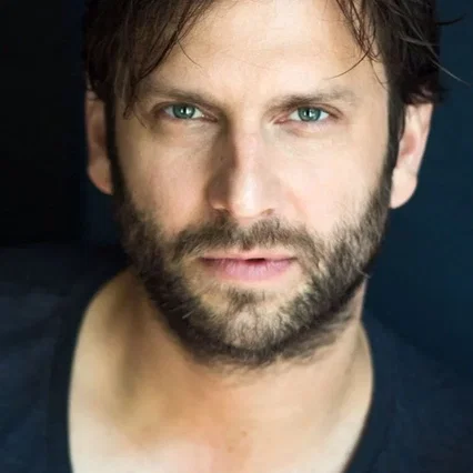  Kornél Simon