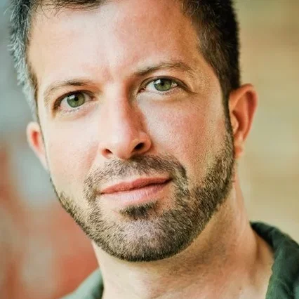  Christian Perrault