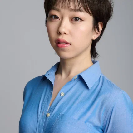  Yayoi Fujiwara