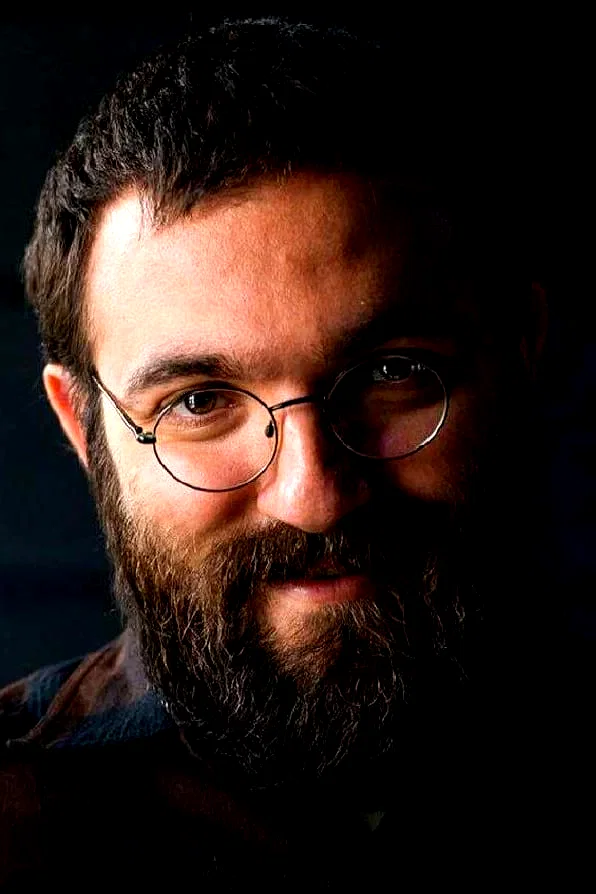  Maziar Seyedi