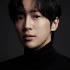Photo star :  Lee Sang Yeob