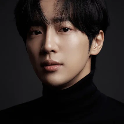 Lee Sang Yeob