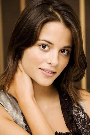  Stephanie Leonidas