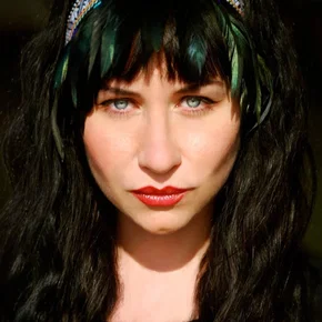 Photo star :  Elissa Dowling