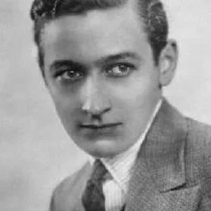  Lewis Shaw