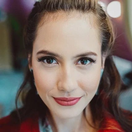  Pevita Pearce