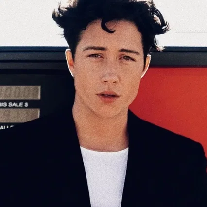  Jordan Gonzalez