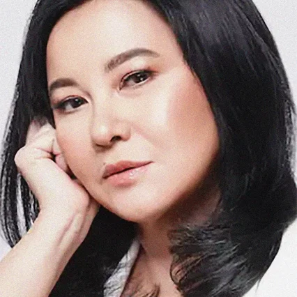  Lorna Tolentino