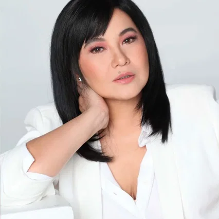  Lorna Tolentino