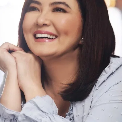  Lorna Tolentino