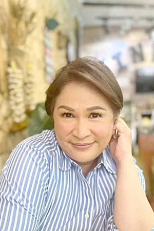  Janice De Belen