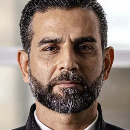  Hassan Nazer