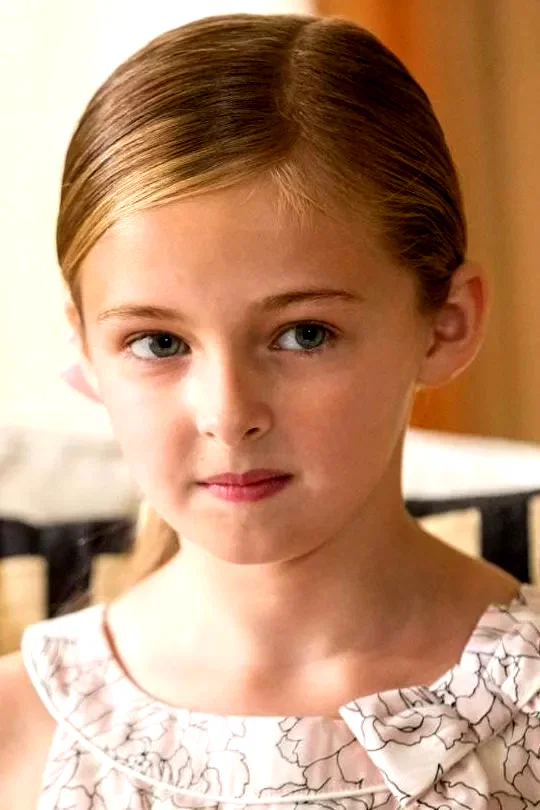  Isabella Kai