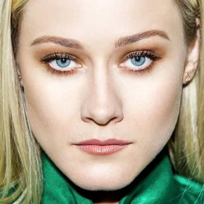 Photo star : Olivia Taylor Dudley