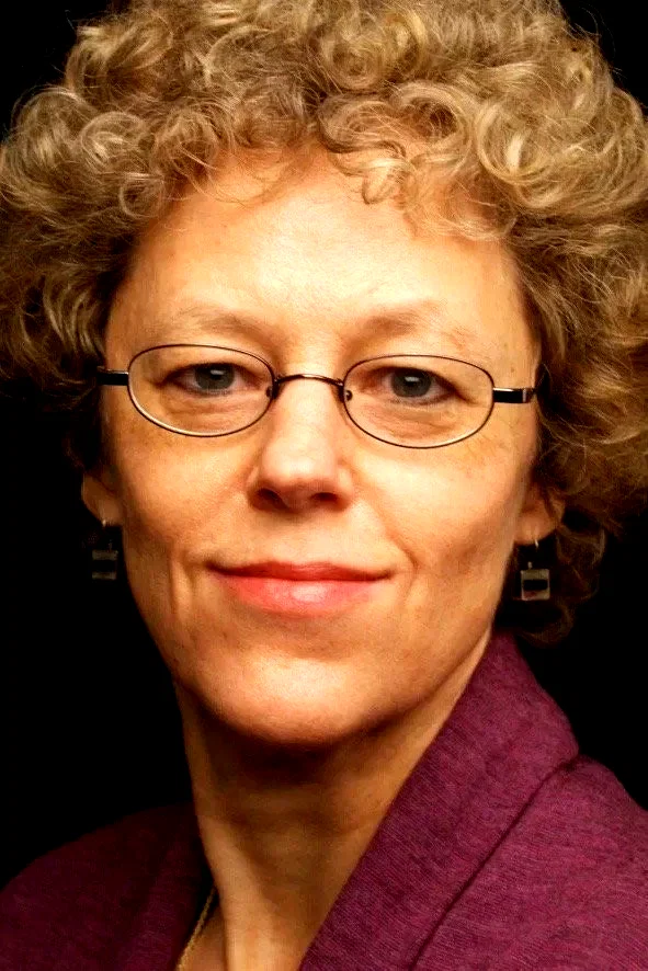  Leslie Kean