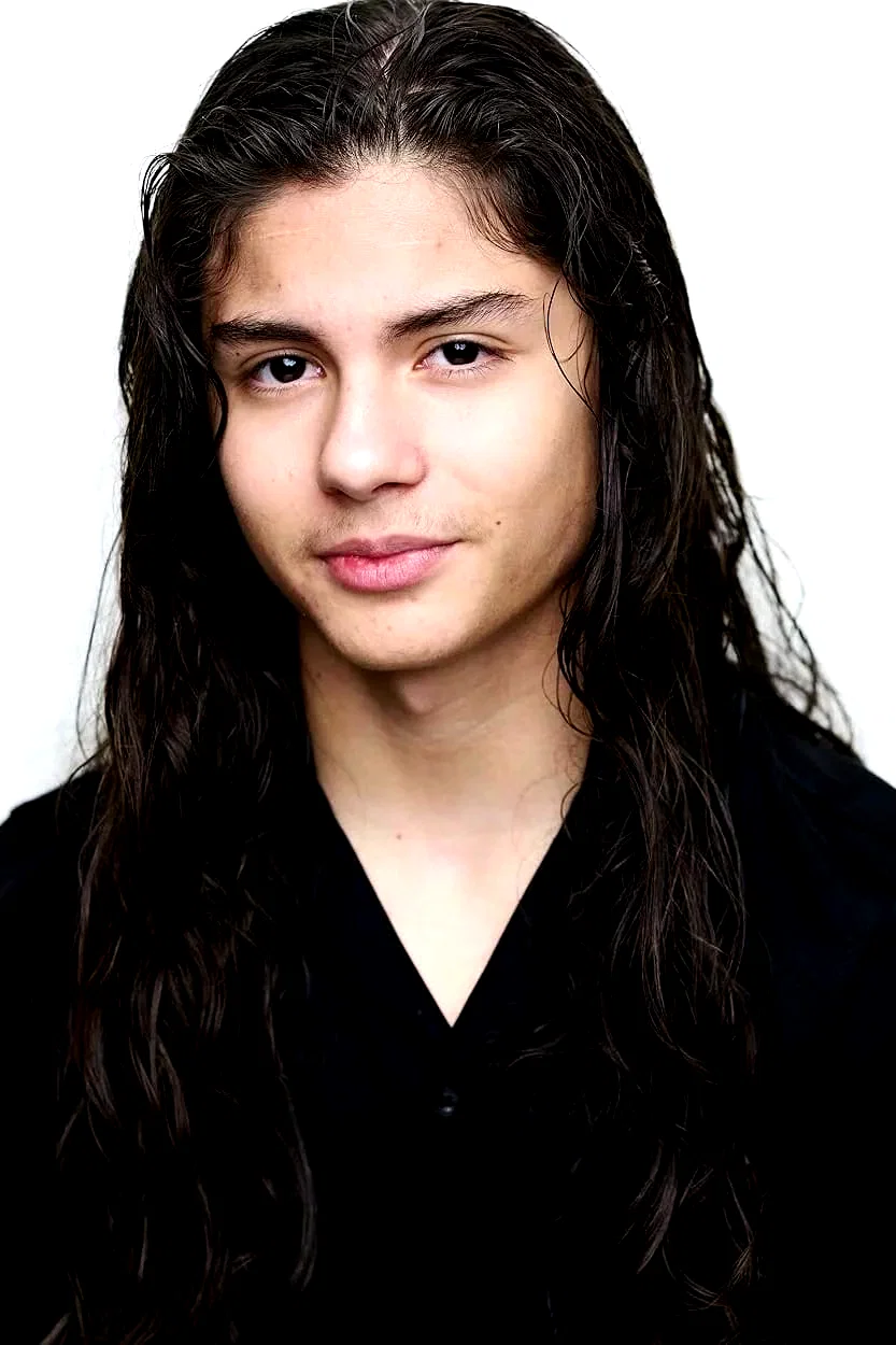  Miguel Mora