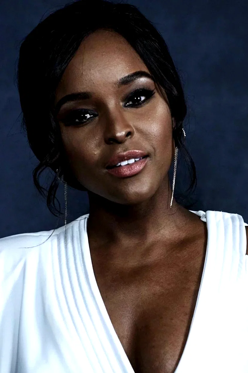  Antoinette Robertson
