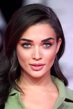  Amy Jackson