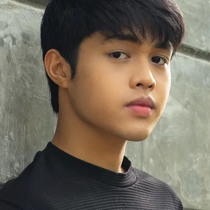  Elijah Canlas