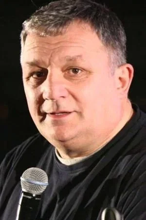  Smug Roberts photo