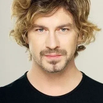 Tan Sağtürk