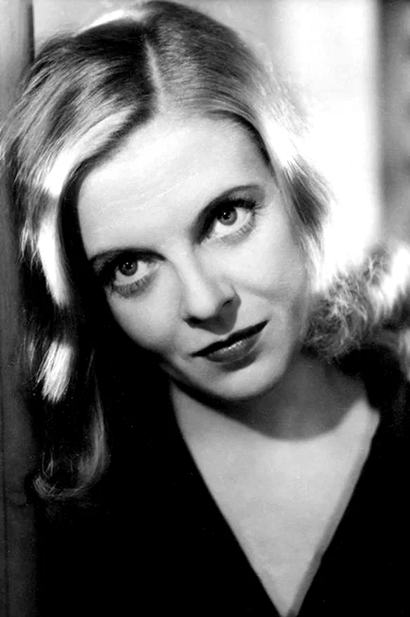  Regina Linnanheimo