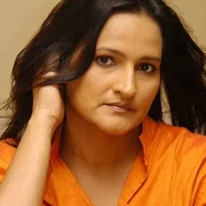 Photo star :  Chandani Seneviratne
