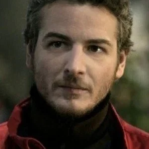  Eduard Gabia