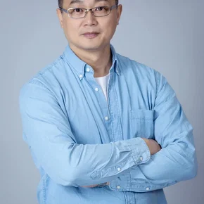 Photo star :  Tat-Chi Yau