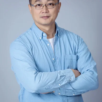  Tat-Chi Yau