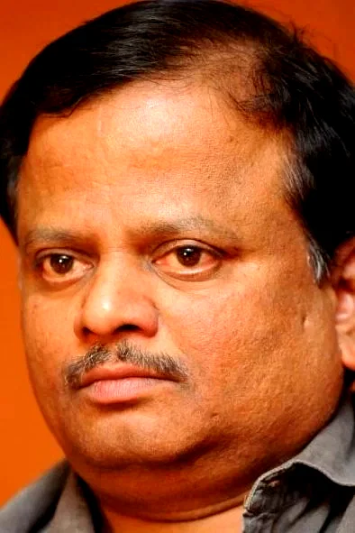  KV Anand