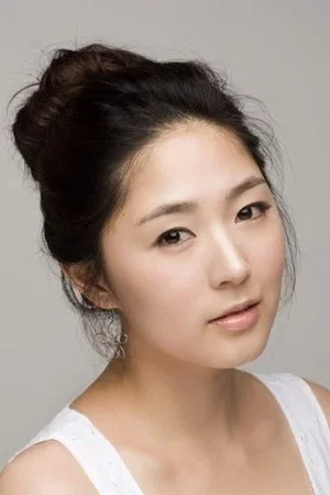  Chaeyoung Yoon photo