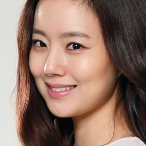 Photo star :  Moon Chae-won