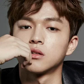 Photo star :  Seung-hwan Baek