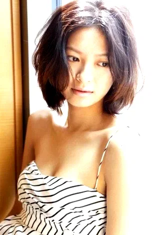  Nana Eikura