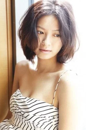  Nana Eikura