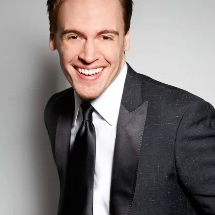  Erich Bergen