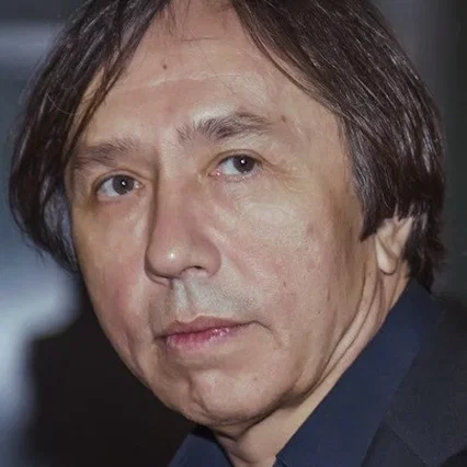  Renat Davletyarov