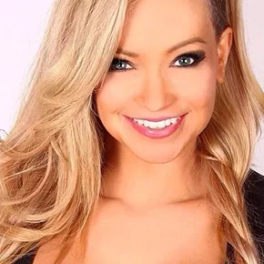 Photo star : Mindy Robinson