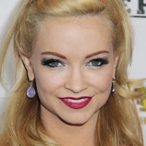 Photo star : Mindy Robinson