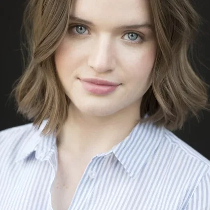  Evie Bair