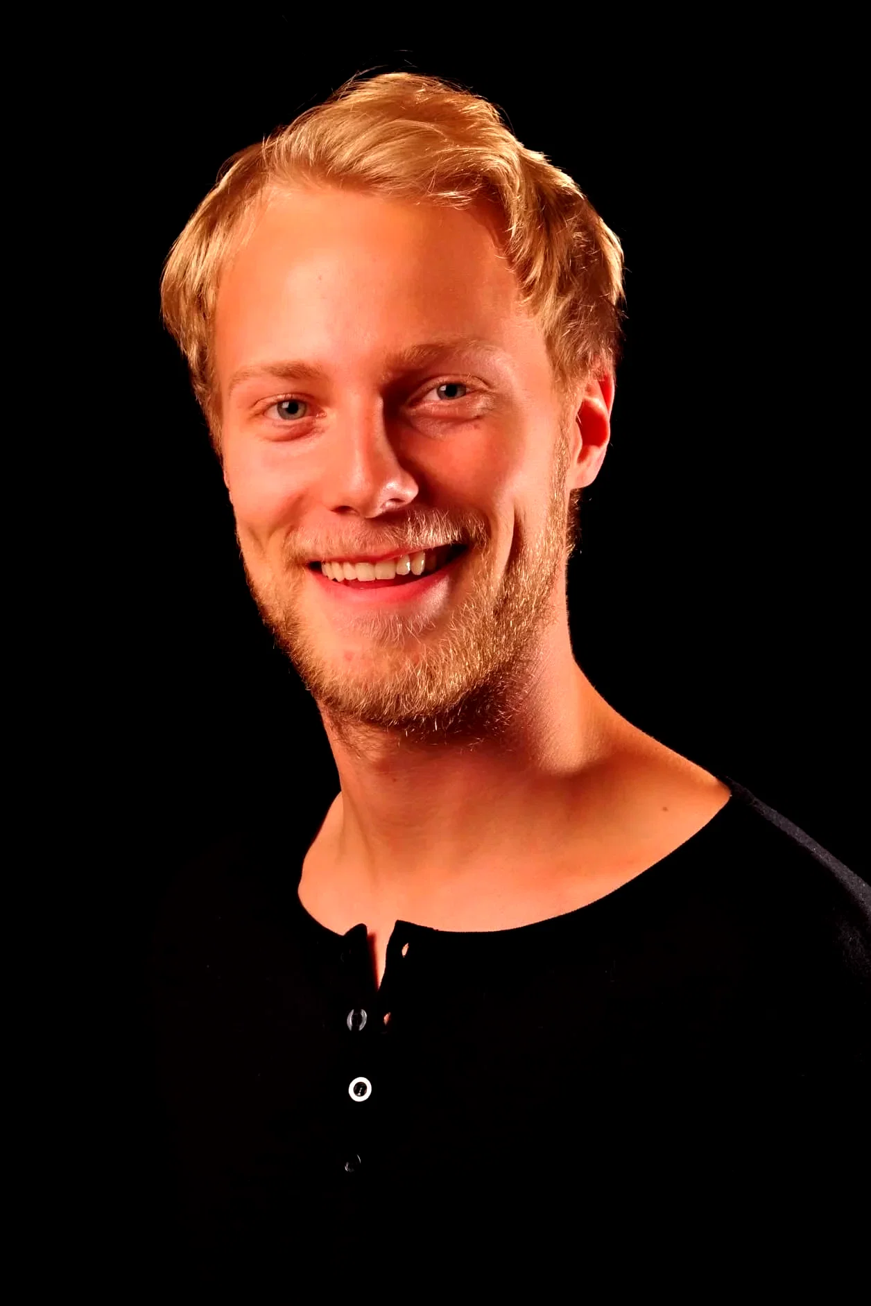  Henrik Bjelland