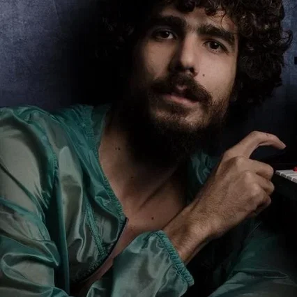  Vertin Moura