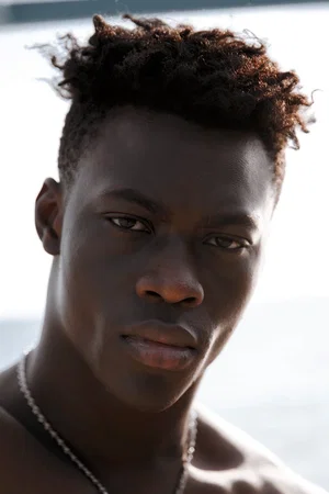 Emmanuel Elozieuwa photo