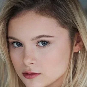 Photo star :  Mia Jenkins