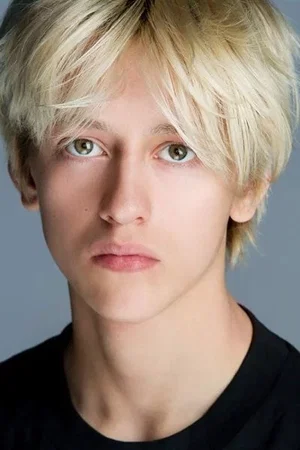 Percy Hynes White photo