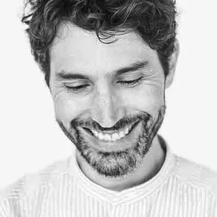  Benny Ibarra