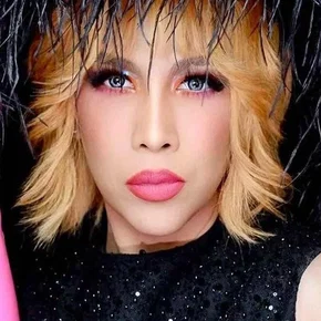 Photo star :  Vice Ganda