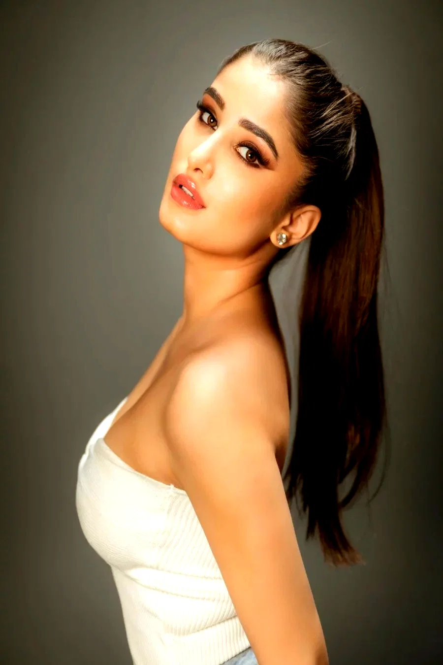  Rasha Thadani