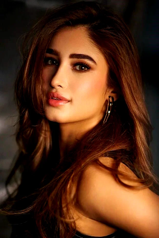  Rasha Thadani